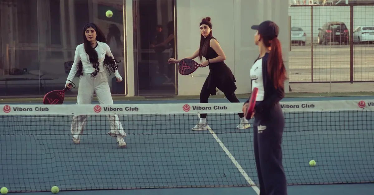 Guide d'achat : Clubs de padel pour débutants