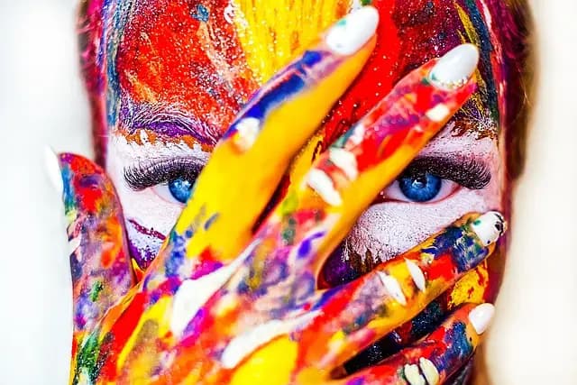 The Benefits of Creative Expression for Self-Confidence and Well-Being