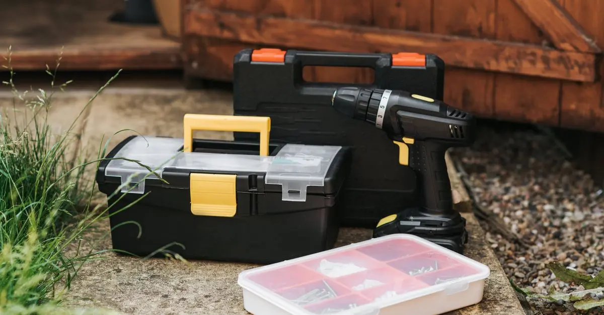 Guida all'acquisto del miglior kit di riparazione mobili da giardino