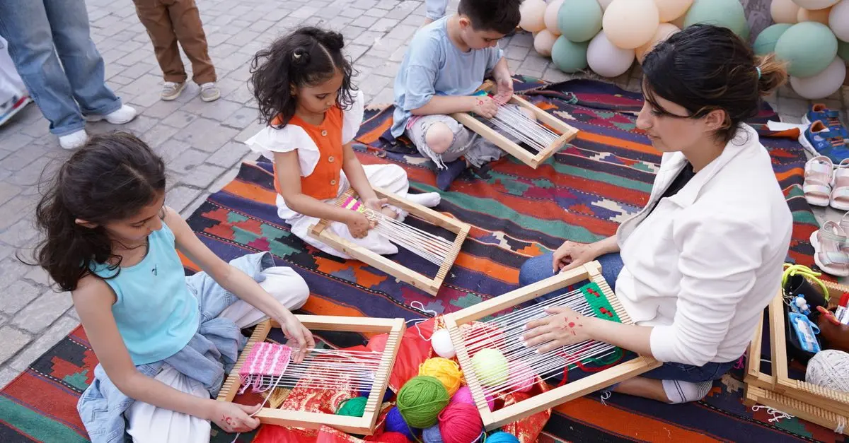 Najlepsze projekty DIY dla dzieci na każdą porę roku