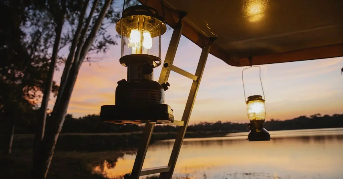 Best Outdoor Lanterns for Camping
