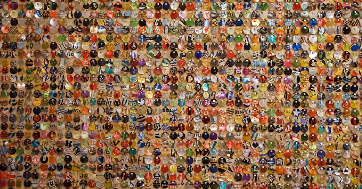 Arte con Materiali Riciclati: La Guida Completa