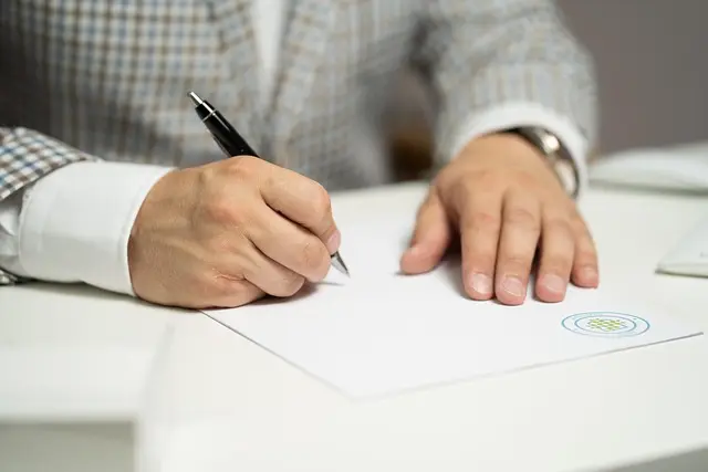 Guide d'Achat : Meilleur Outil de Gestion de Documents